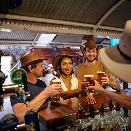 Outback Hotel Айерс Рок Екстериор снимка